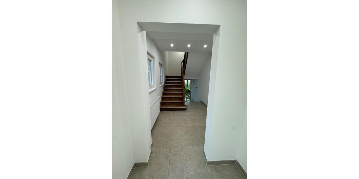 Etagenwohnung Winnenden - 4 Zimmer, 100 m&sup2;, 1.400&euro; | Angebot:26619595