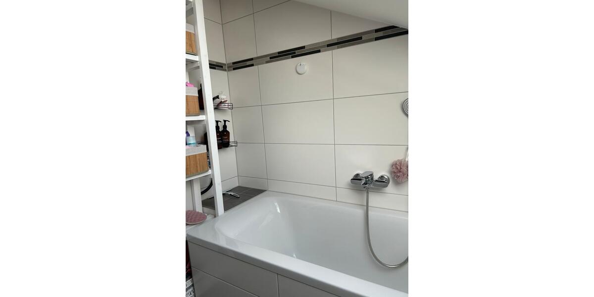 Dachgeschoßwohnung Schwarzenfeld - 2 Zimmer, 53 m&sup2;, 610&euro; | Angebot:25968174