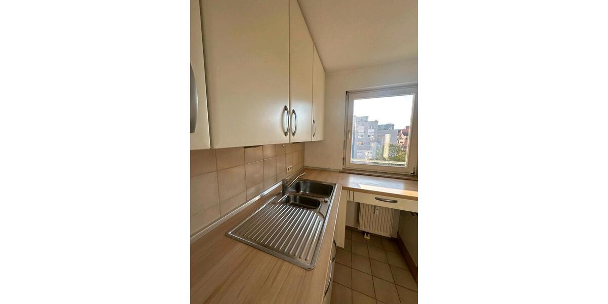 Etagenwohnung Sindelfingen Eichholz - 3 Zimmer, 80 m&sup2;, 1.050&euro; | Angebot:26504448