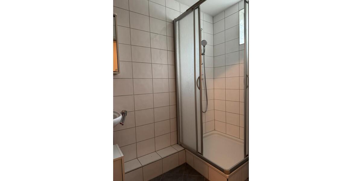 Etagenwohnung Karlsruhe - 2 Zimmer, 60 m&sup2;, 600&euro; | Angebot:26001338