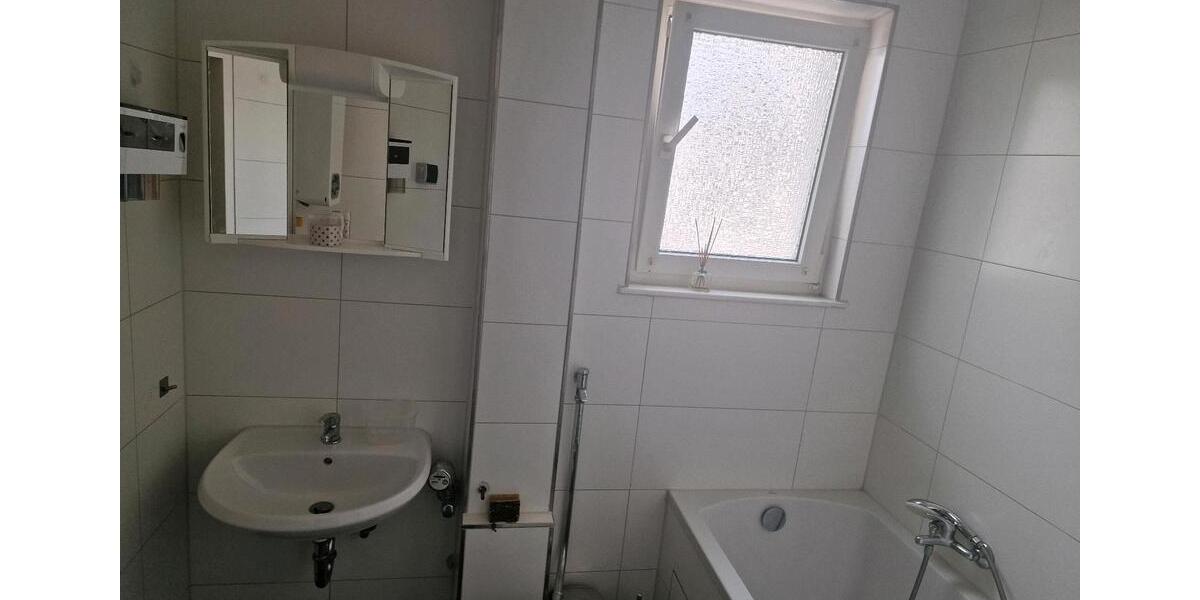 Etagenwohnung Ludwigshafen am Rhein - 1 Zimmer, 24 m&sup2;, 450&euro; | Angebot:26673418
