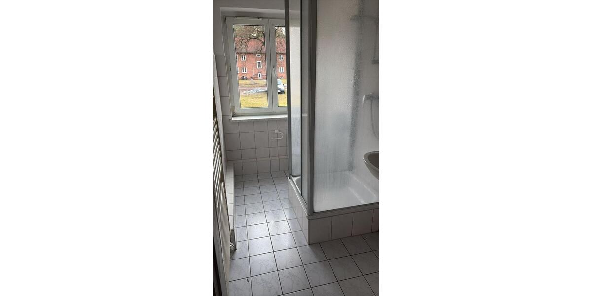Etagenwohnung Plattenburg - 4 Zimmer, 76 m&sup2;, 465&euro; | Angebot:26442536