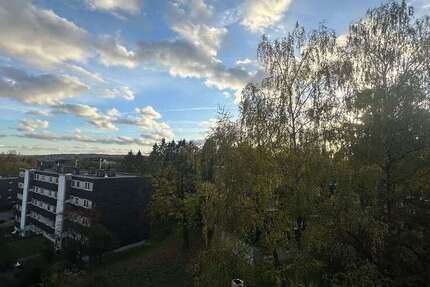 Wohnung zum Mieten in Wuppertal 650 € 93 m² 4 zimmer