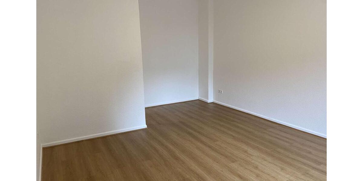 Erdgeschoßwohnung Hannover Vahrenwald-List - 3 Zimmer, 85 m&sup2;, 1.000&euro; | Angebot:24314036