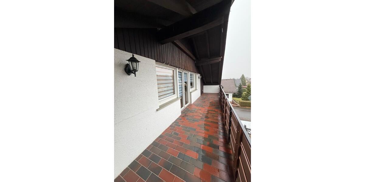 DACHGESCHOSS Wohnung m.Balkon, Keller, TopLage, GästeWC 3 zimmer