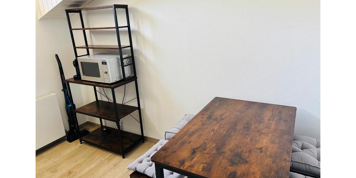 Dachgeschoßwohnung Tübingen - 2 Zimmer, 38 m&sup2;, 990&euro; | Angebot:26608684
