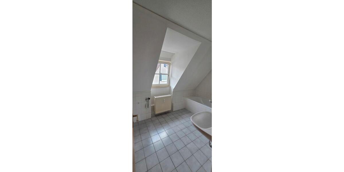 Dachgeschoßwohnung Sindelfingen - 1 Zimmer, 49 m&sup2;, 699&euro; | Angebot:26631987
