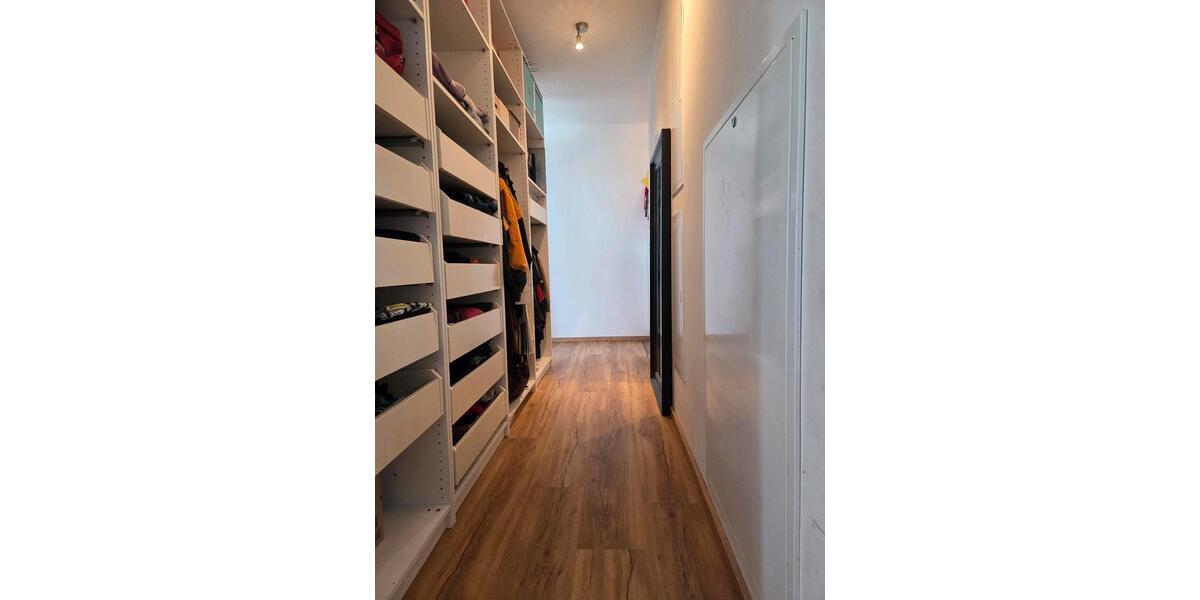 Etagenwohnung Straubing - 2 Zimmer, 76 m&sup2;, 1.080&euro; | Angebot:26591669