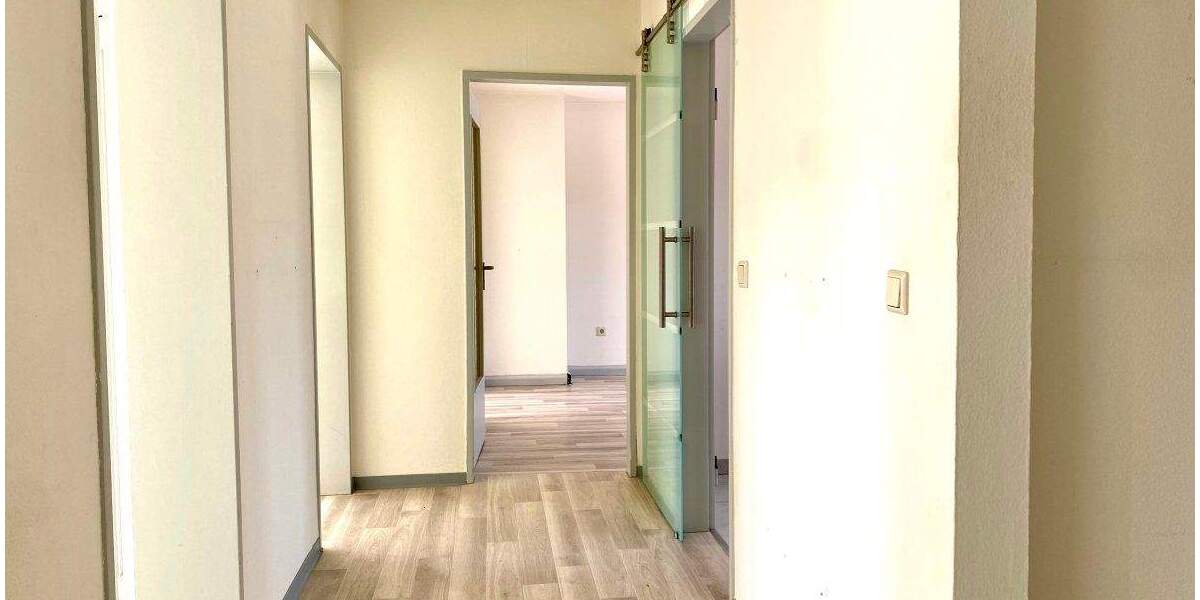 Helle 4-Zimmer-Wohnung direkt am Volkspark! 4 zimmer