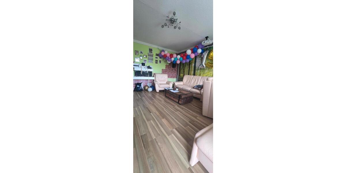 Etagenwohnung Rostock Evershagen - 3 Zimmer, 106 m&sup2;, 1.000&euro; | Angebot:26651736