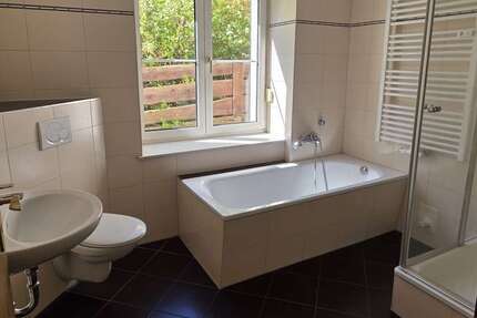 Wohnung Großschirma - 4 Zimmer, 74 m&sup2;, 433&euro; | Angebot:26729997