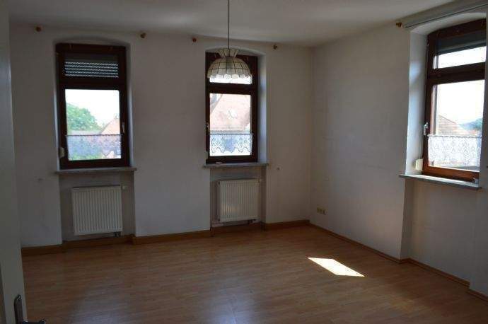 Etagenwohnung Kitzingen - 3 Zimmer, 109 m&sup2;, 895&euro; | Angebot:25770532