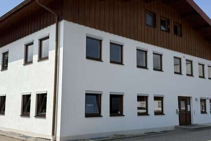 Gewerbeobjekt Chieming - 1.870&euro; | Angebot:26189268