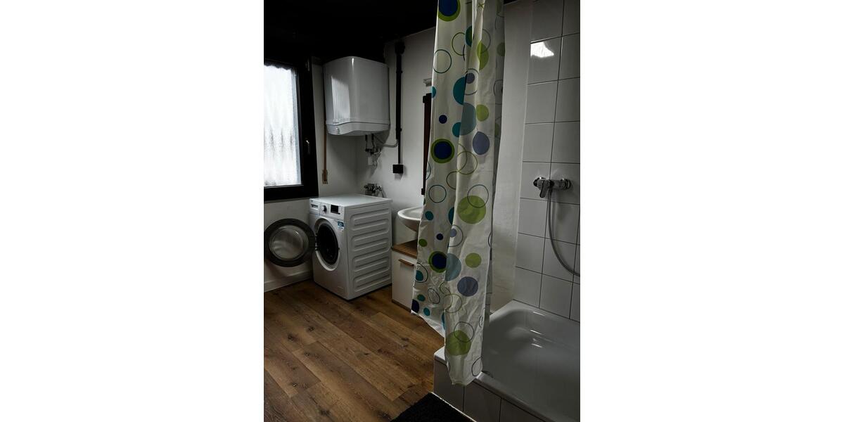 Wohnen auf Zeit Schwerte - 7 Zimmer, 180 m&sup2;, 100&euro; | Angebot:24906532