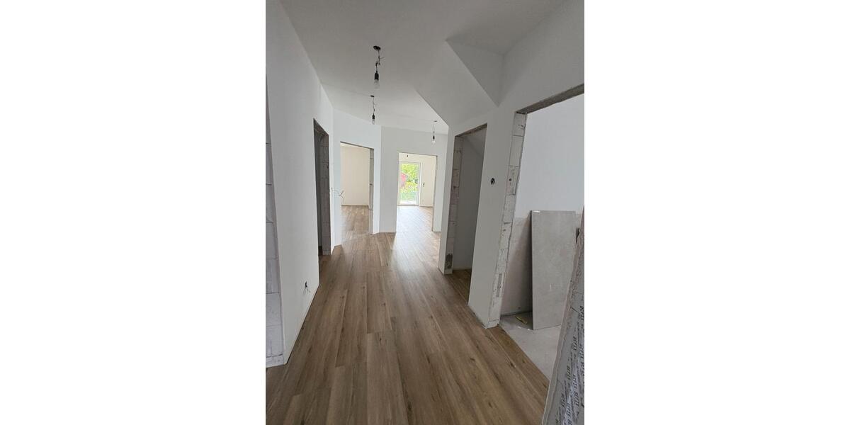 Bungalow Aurich - 3 Zimmer, 92 m&sup2;, 1.380&euro; | Angebot:26624371