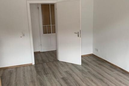 Wohnung Wuppertal Arrenberg - 4 Zimmer, 85 m&sup2;, 800&euro; | Angebot:25217897