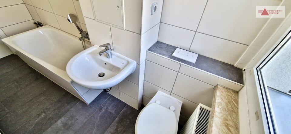 Etagenwohnung Klingenberg - 3 Zimmer, 66 m&sup2;, 420&euro; | Angebot:26646301
