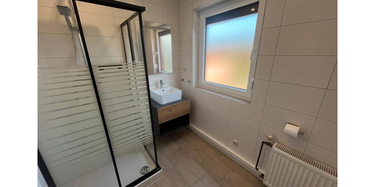 Einfamilienhaus Hesel - 4 Zimmer, 96 m&sup2;, 1.000&euro; | Angebot:26051503