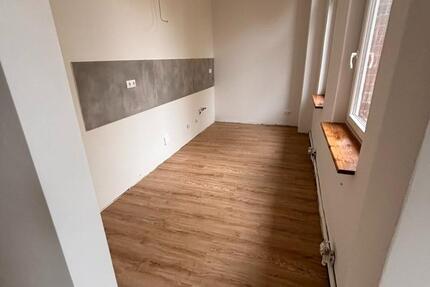 2 sanierte 3-Zimmer-EG-Wohnungen zimmer