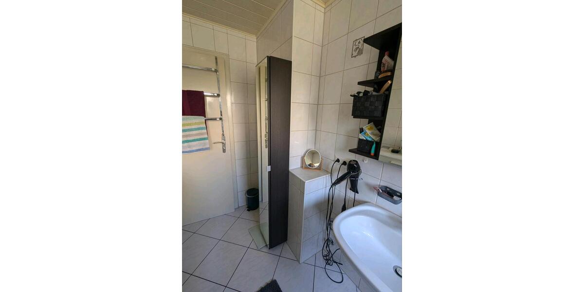 Erdgeschoßwohnung Bad Berneck im Fichtelgebirge - 4 Zimmer, 81 m&sup2;, 760&euro; | Angebot:24940909