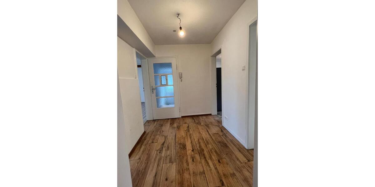 Etagenwohnung Pforzheim Eutingen - 3 Zimmer, 80 m&sup2;, 650&euro; | Angebot:25980516