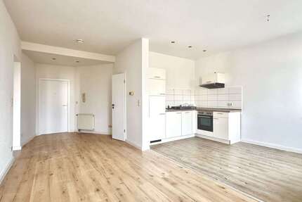 Wohnung Chemnitz Lutherviertel - 2 Zimmer, 47 m&sup2;, 400&euro; | Angebot:25286035