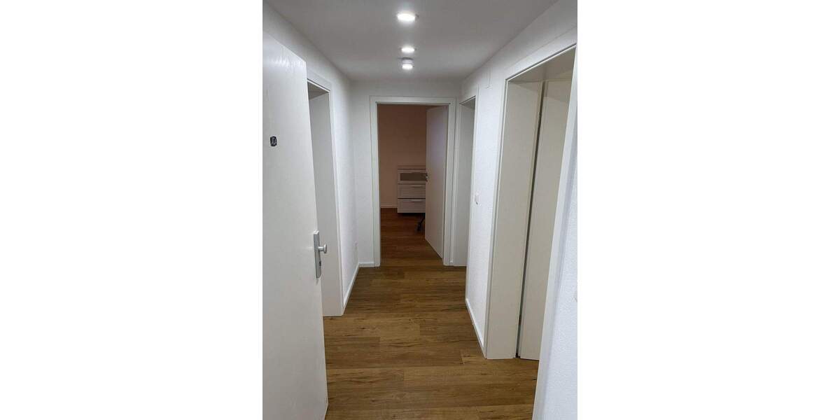 Etagenwohnung Rielasingen-Worblingen Rielasingen - 4 Zimmer, 91 m&sup2;, 1.250&euro; | Angebot:25677047