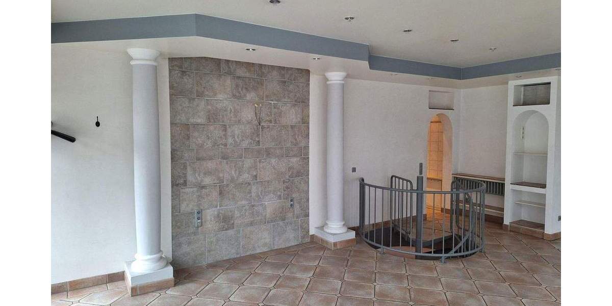 Ladengeschäft Haar in guter Lage zu vermieten zimmer