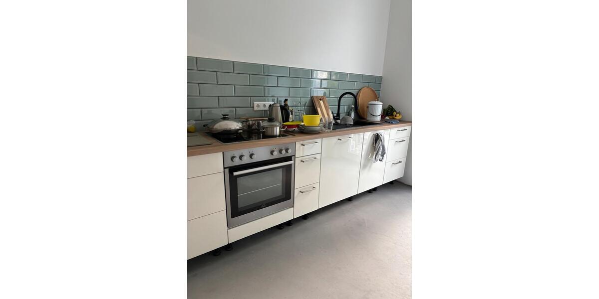 Erdgeschoßwohnung Essen Stadtbezirk II - 1 Zimmer, 98 m&sup2;, 750&euro; | Angebot:26681792