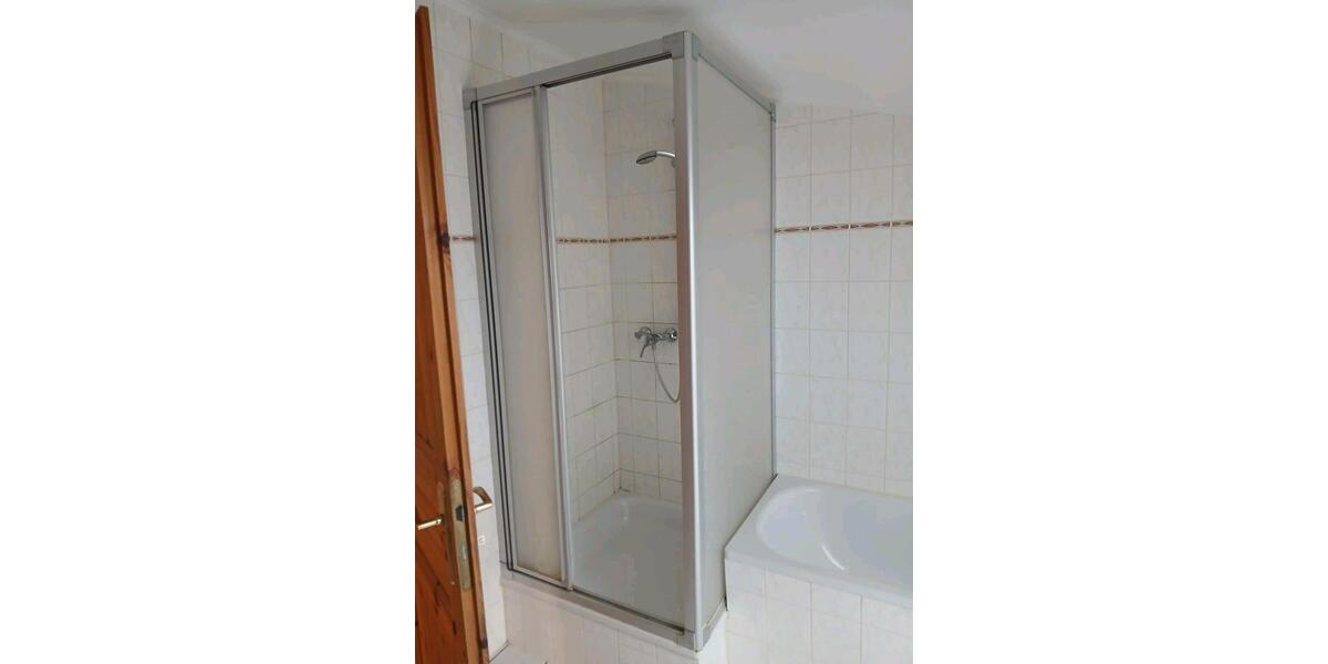 Dachgeschoßwohnung Waren (Müritz) - 3 Zimmer, 160 m&sup2;, 720&euro; | Angebot:25988395