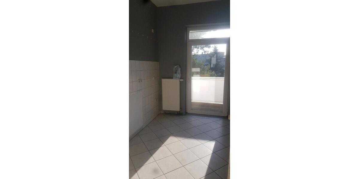 Etagenwohnung Rostock Hansaviertel - 3 Zimmer, 75 m&sup2;, 740&euro; | Angebot:26231089