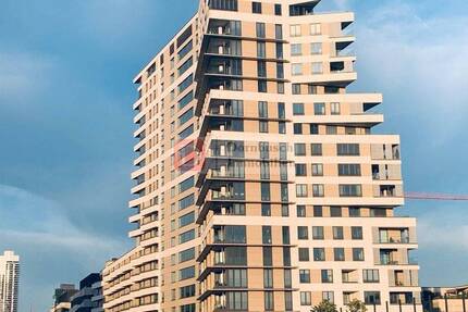 Top!! Moderne 2-Zimmer-Wohnung mit Loggia, Einbauküche und Tiefgaragenstellplatz