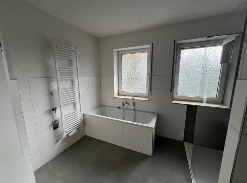 Lichtdurchflutete 4-Raum-Wohnung mit traumhaftem Ausblick