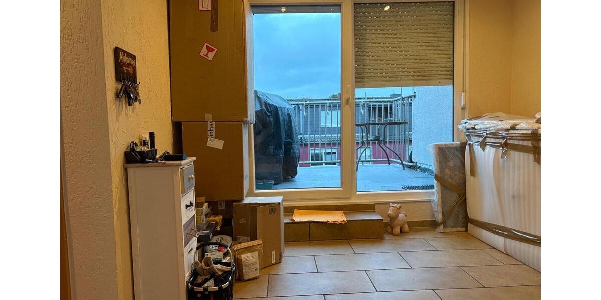 Dachgeschoßwohnung Essen Stadtbezirk VI - 4 Zimmer, 89 m&sup2;, 1.050&euro; | Angebot:24829746