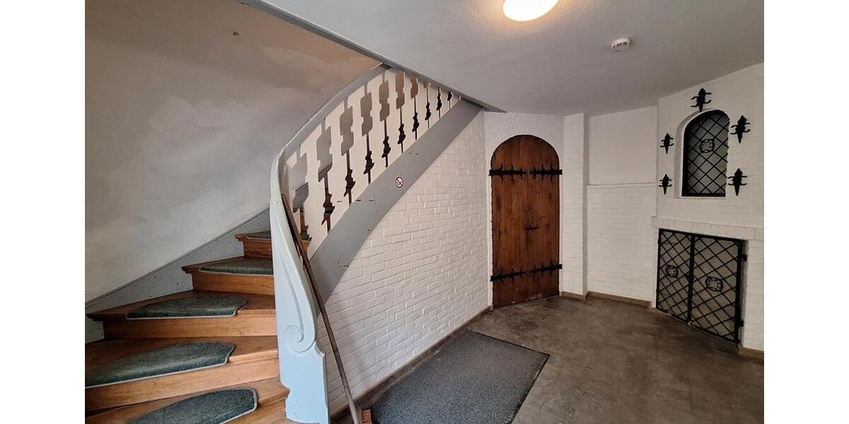 Dachgeschoßwohnung Flensburg - 2.5 Zimmer, 75 m&sup2;, 670&euro; | Angebot:26263086