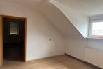 Dachgeschoßwohnung Sankt Ingbert - 3 Zimmer, 80 m&sup2;, 700&euro; | Angebot:26463375