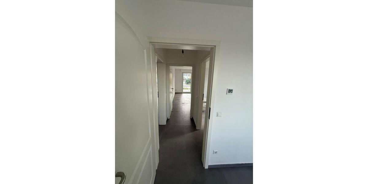 Erdgeschoßwohnung Erxleben - 3 Zimmer, 78 m&sup2;, 664&euro; | Angebot:25737831