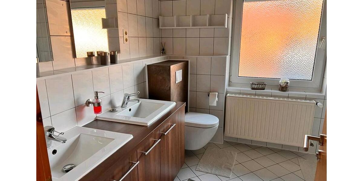 Wohnen auf Zeit Schloß Holte-Stukenbrock Stukenbrock - 4 Zimmer, 96 m&sup2;, 16&euro; | Angebot:18472569