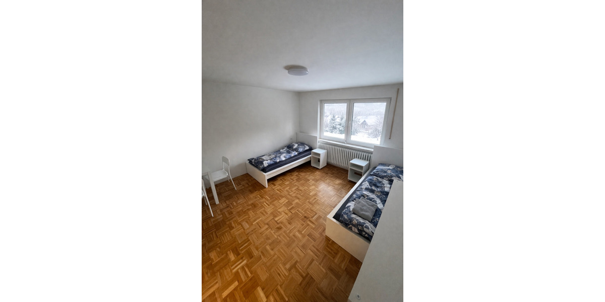 Etagenwohnung Rothenburg ob der Tauber - 5 Zimmer, 220 m&sup2;, 70&euro; | Angebot:25962944