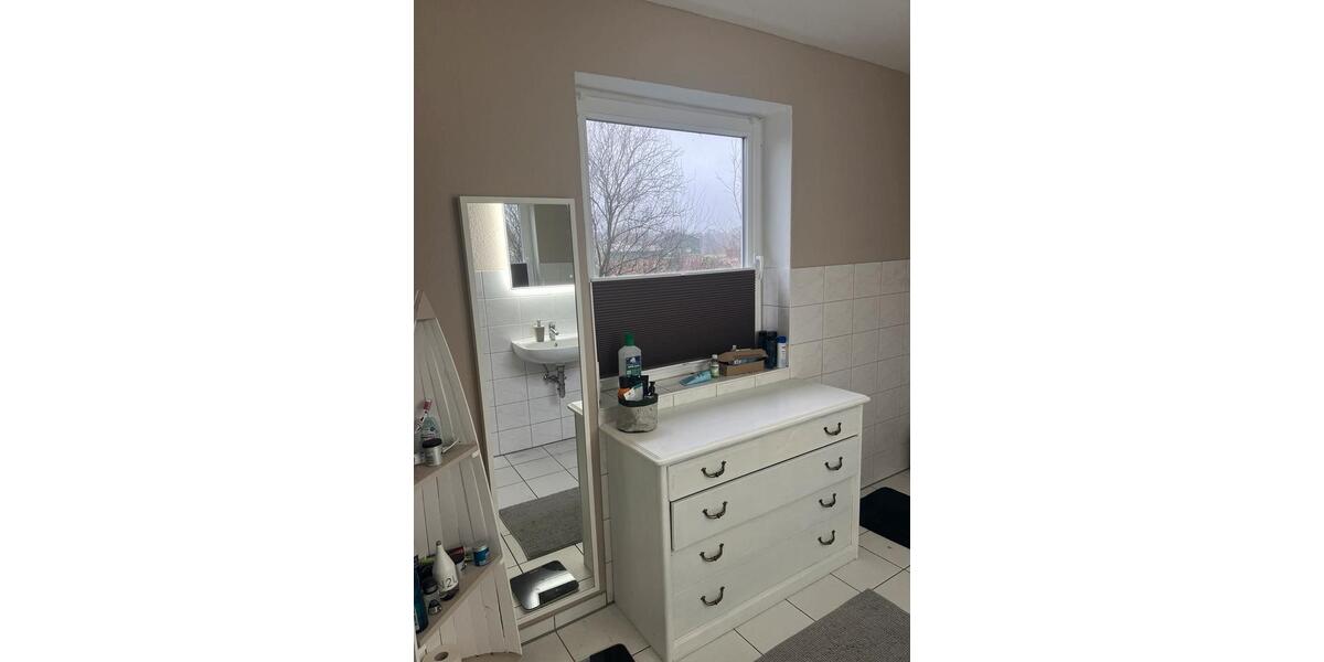 Wohnen auf Zeit Jevenstedt - 1 Zimmer, 150 m&sup2;, 300&euro; | Angebot:25650069