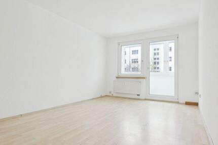 +++Schöne 3-R-W in Neustadt (Sa) bietet sonnige Zimmer, Loggia & Waldnähe - Ihr Ort zum Ankommen!+++ 3 zimmer