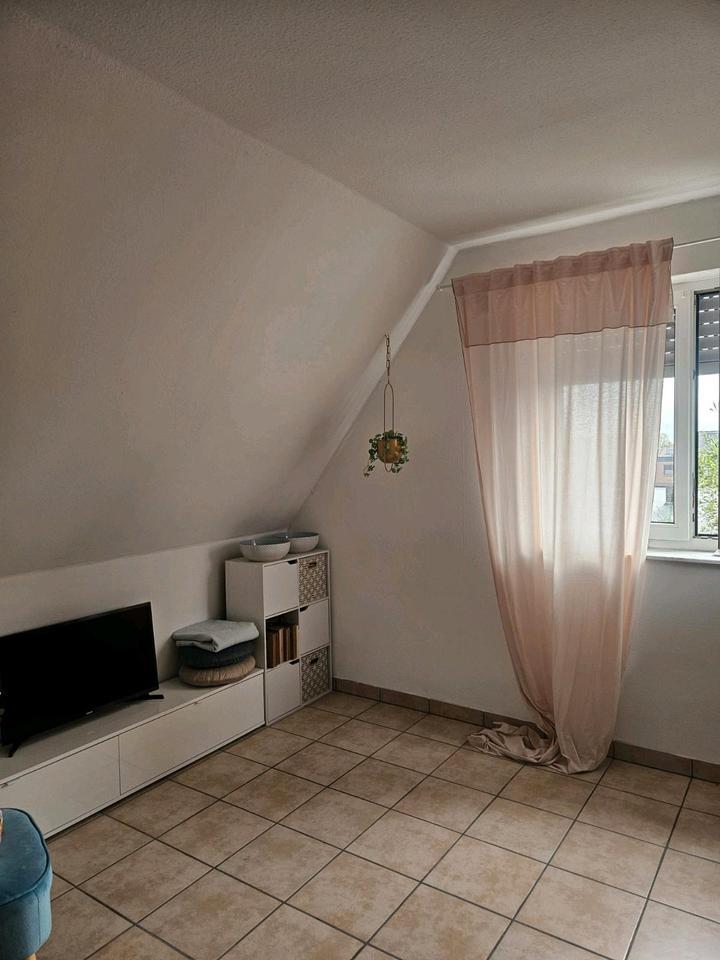 1 Zimmer zu vermieten