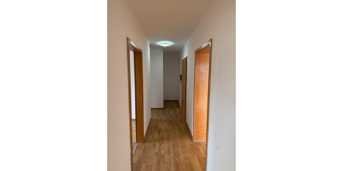 Etagenwohnung Puchheim - 3 Zimmer, 77 m&sup2;, 1.726&euro; | Angebot:26322603