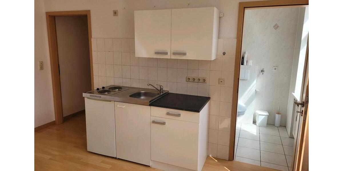 Etagenwohnung Naumburg (Saale) - 1 Zimmer, 33 m&sup2;, 495&euro; | Angebot:26621308