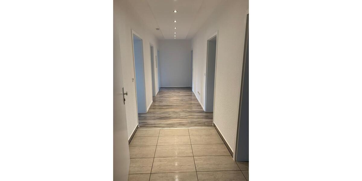 Etagenwohnung Waldbröl - 4 Zimmer, 93 m&sup2;, 950&euro; | Angebot:24438534