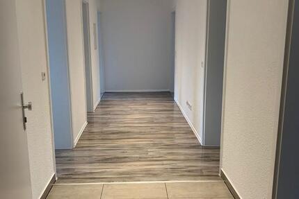 Wohnung Waldbröl - 4 Zimmer, 93 m&sup2;, 950&euro; | Angebot:24438534