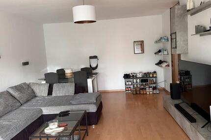 Schöne 2-Zimmer-Wohnung mit Balkon, Aufzug und Tiefgaragenstellp 2 zimmer