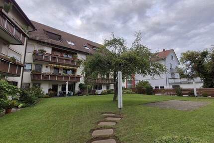 Exklusive zentrale 3,5 Zimmer Dachgeschosswohnung mit geh. Innenausstattung, Loggia und EBK 3 zimmer