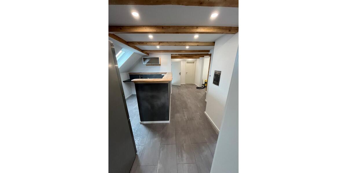 Dachgeschoßwohnung Rottweil - 3.5 Zimmer, 120 m&sup2;, 1.090&euro; | Angebot:26416023