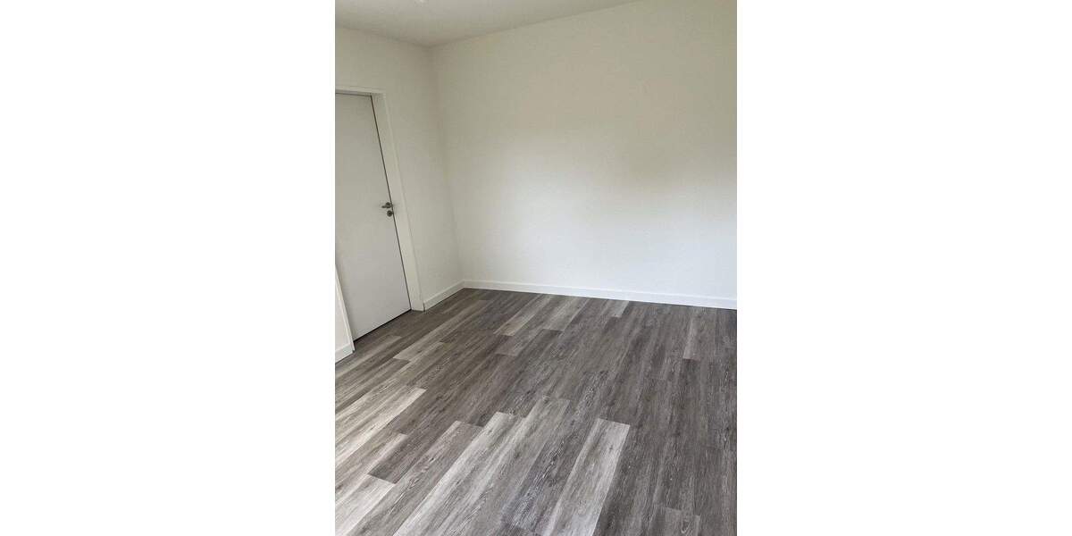 Modern & bezugsfertig: 2-Zimmer-EG-Wohnung mit kl. Terrasse, EBK & Stellplatz - ideal für Singles 2 zimmer